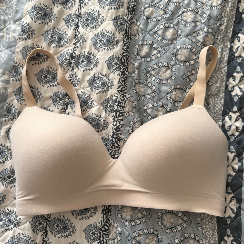 Soma Enbliss Wireless Bra 36D